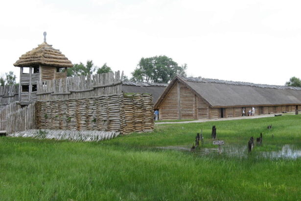 Biskupin: Das faszinierende prähistorische Pfahlbaudorf in Polen - Polen besuchen
