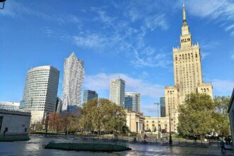 Der Kulturpalast als Wahrzeichen von Warschau: Die Bedeutung des Gebäudes für die Stadt - Polen besuchen